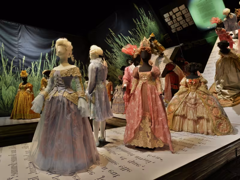 Centre national du costume de scène et de la scénographie à Moulins