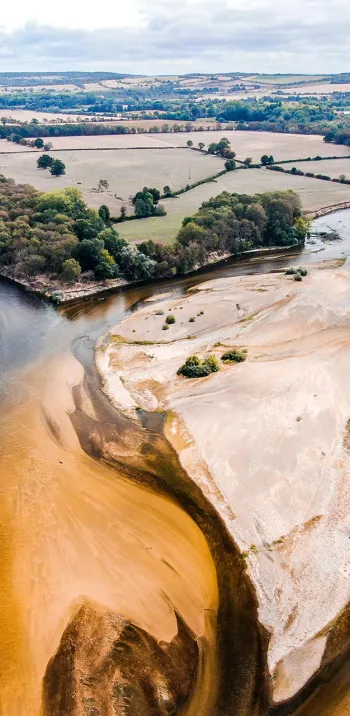 Le bec d'Allier vue du ciel : confluence avec la Loire